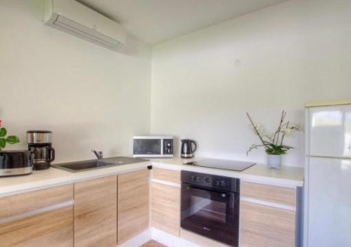Appartement Tranquille En Bas De Villa アファ エクステリア 写真