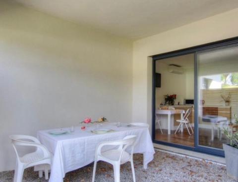 Appartement Tranquille En Bas De Villa アファ エクステリア 写真